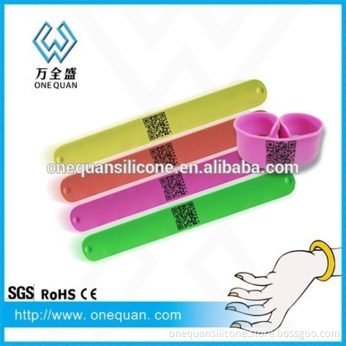 hot sale student silicone snap ruler band slap on wristband